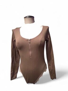 Ribbed Brown Zip-Front Long Sleeve Bodysuit